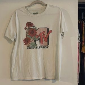 MTV graphic tee